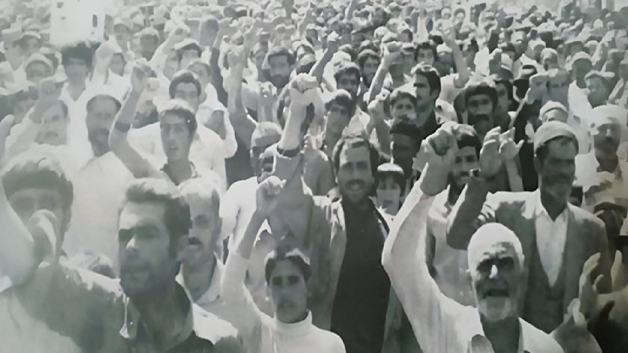 شهیدی که در ۹ سالگی پرونده مبارزات سیاسی داشت