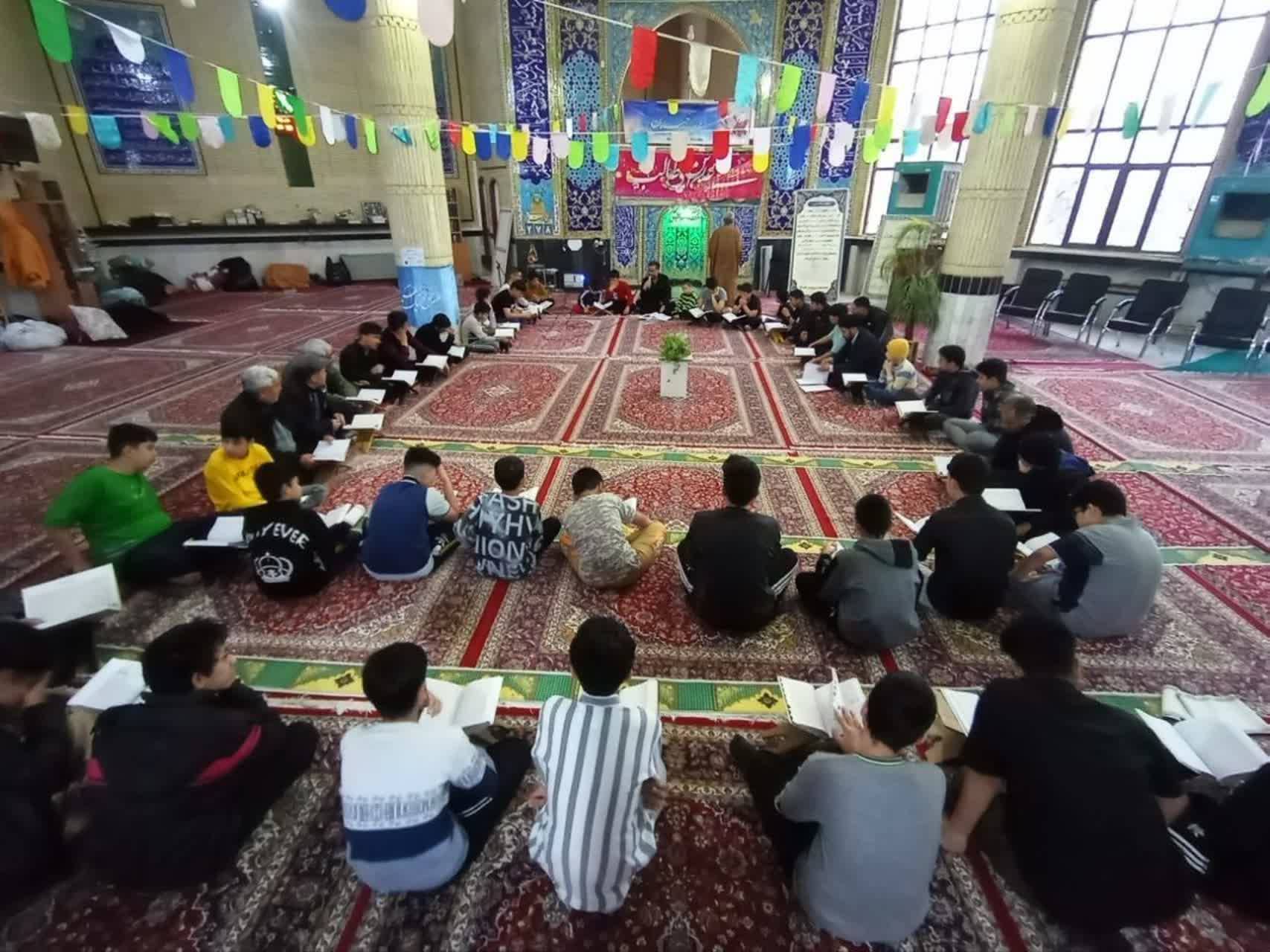 مناجات با خداوند در مراسم اعتکاف
