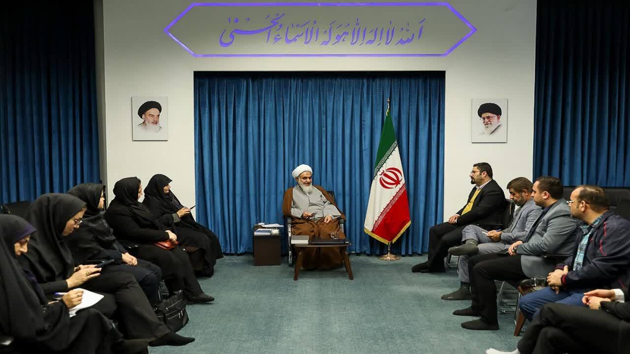 دیدار اعضای خانه مطبوعات استان با امام جمعه قزوین