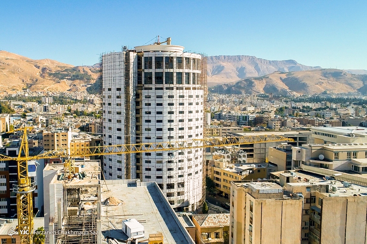 ماجرای هتلی که در پیچ و خم اداری تعیین تکلیف نمی‌شود/ ایمنی سازی پروژه هتل آسمان در گرو نگاه مسئولان
