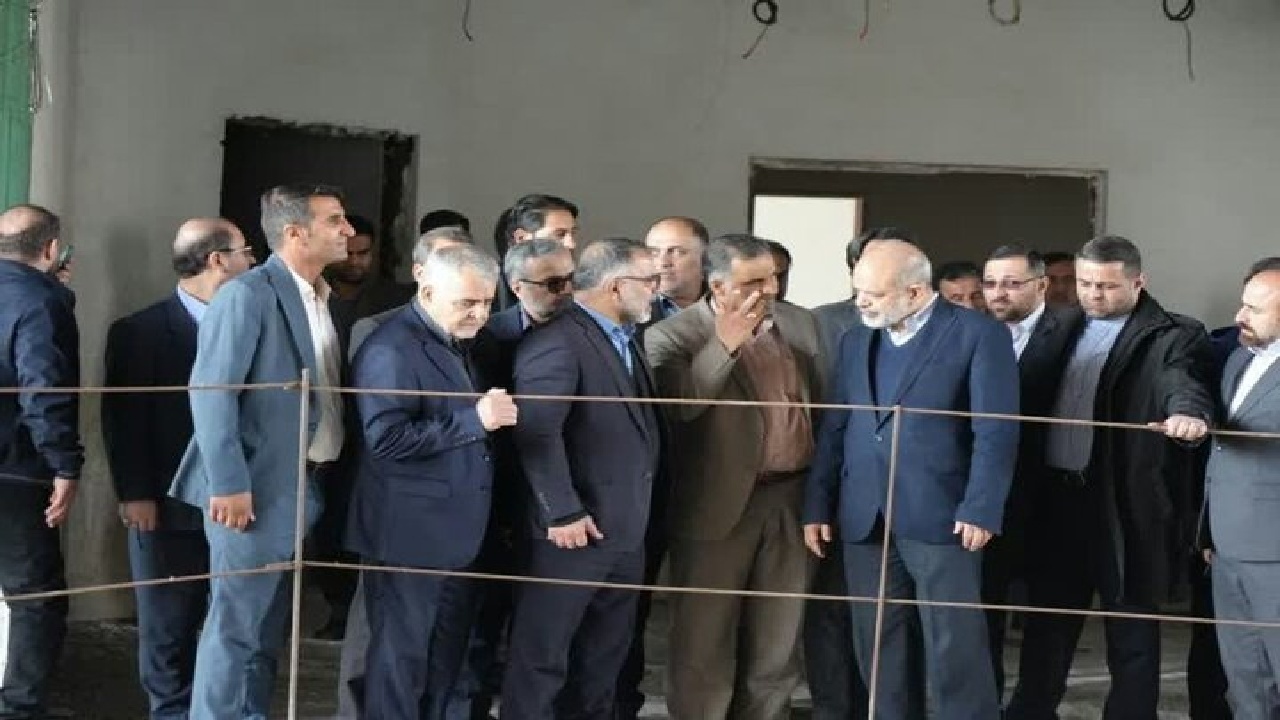 بازدید وزیر کشور از چند طرح مهم در لرستان