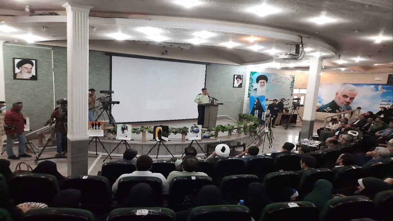 اصناف يکي از کانون هاي اصلي هميار و همراه پليس در حفظ و ارتقاء امنيت جامعه