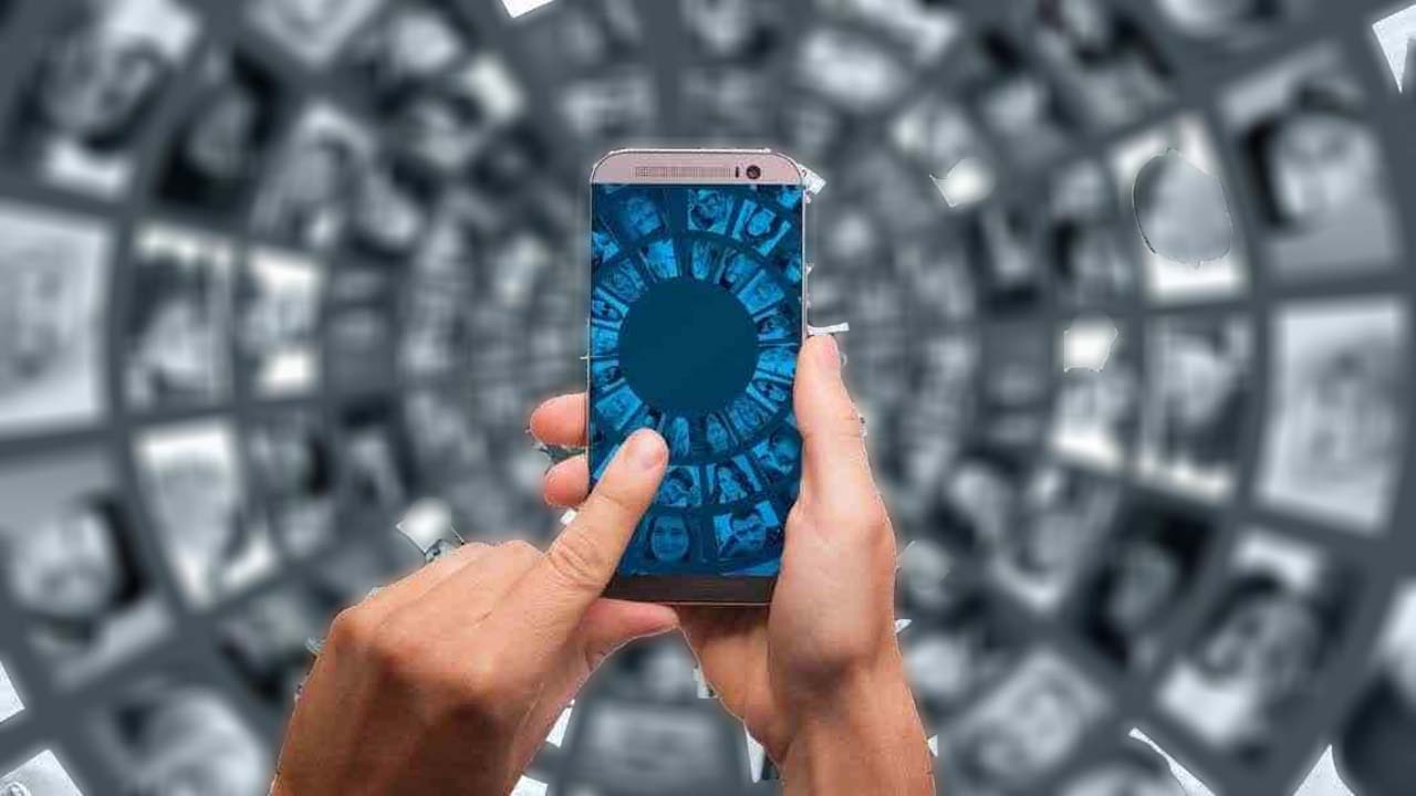 چگونه یک سلبریتی بلندگوی سیاسی می‌شود؟