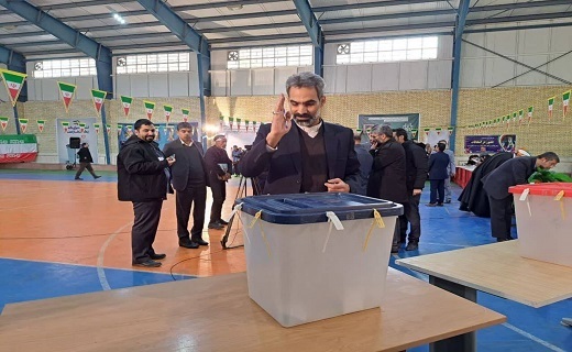 انتخابات دوازدهمین دوره مجلس شورای اسلامی در پایتخت وحدت ایران اسلامی آغاز شد