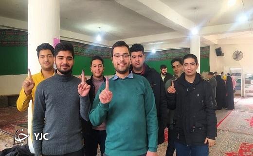 لبیک به فرمان رهبر + عکس