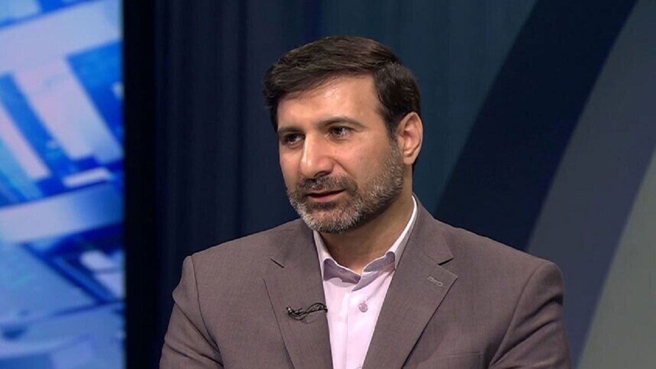 طحان نظیف رای خود را به صندوق انداخت