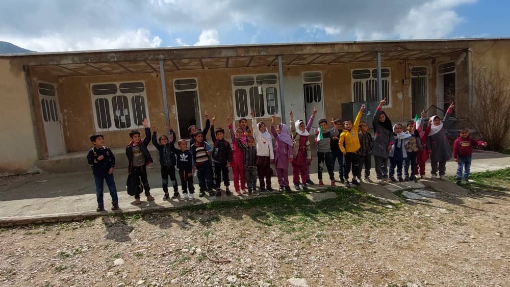 حضور مردم روستای الیف در انتخابات