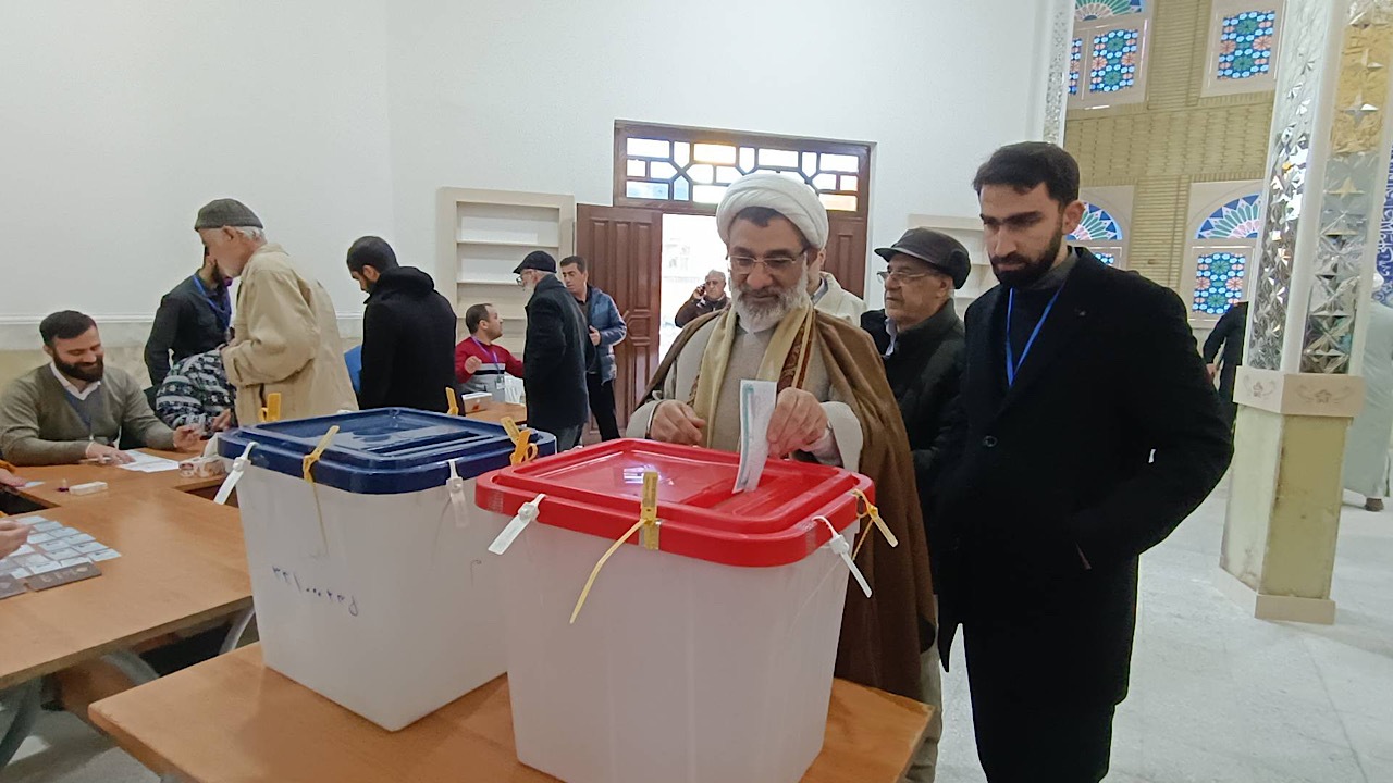 انتخاب نمایندگان اصلح به پیشرفت کشور کمک می‌کند