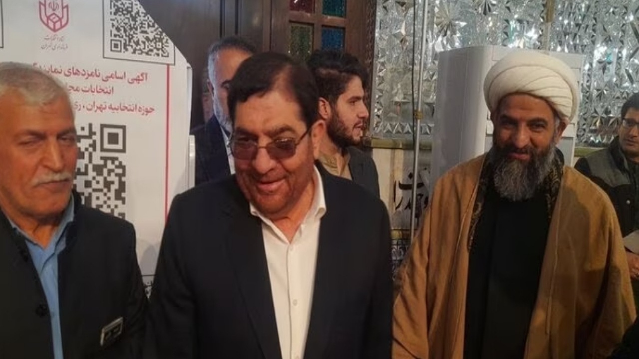 حضور مردم پای صندوق رأی هژمونی دشمن را از بین می‌برد