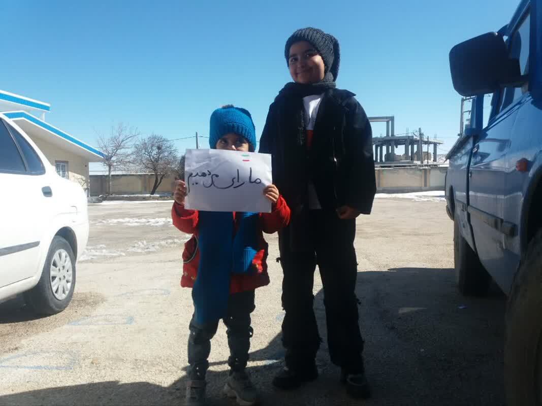 حضور کودکان در انتخابات