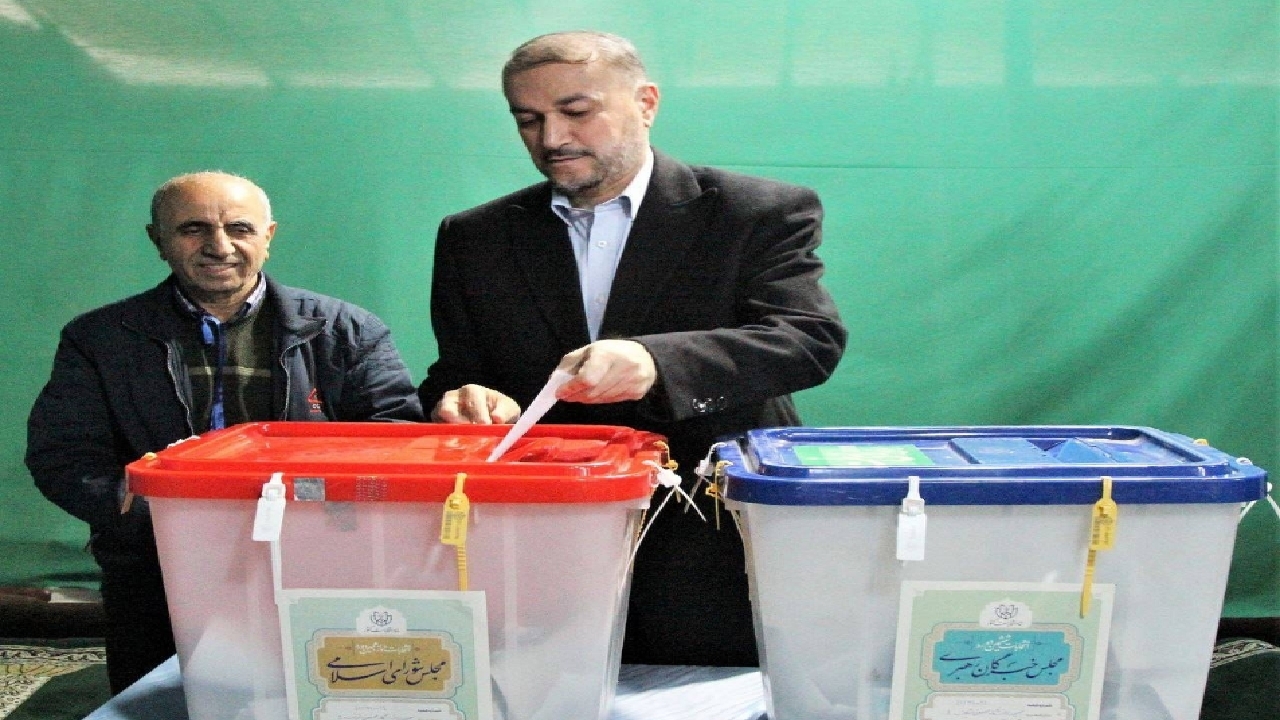 وزیر امور خارجه کشورمان رأی خود را به صندوق انداخت