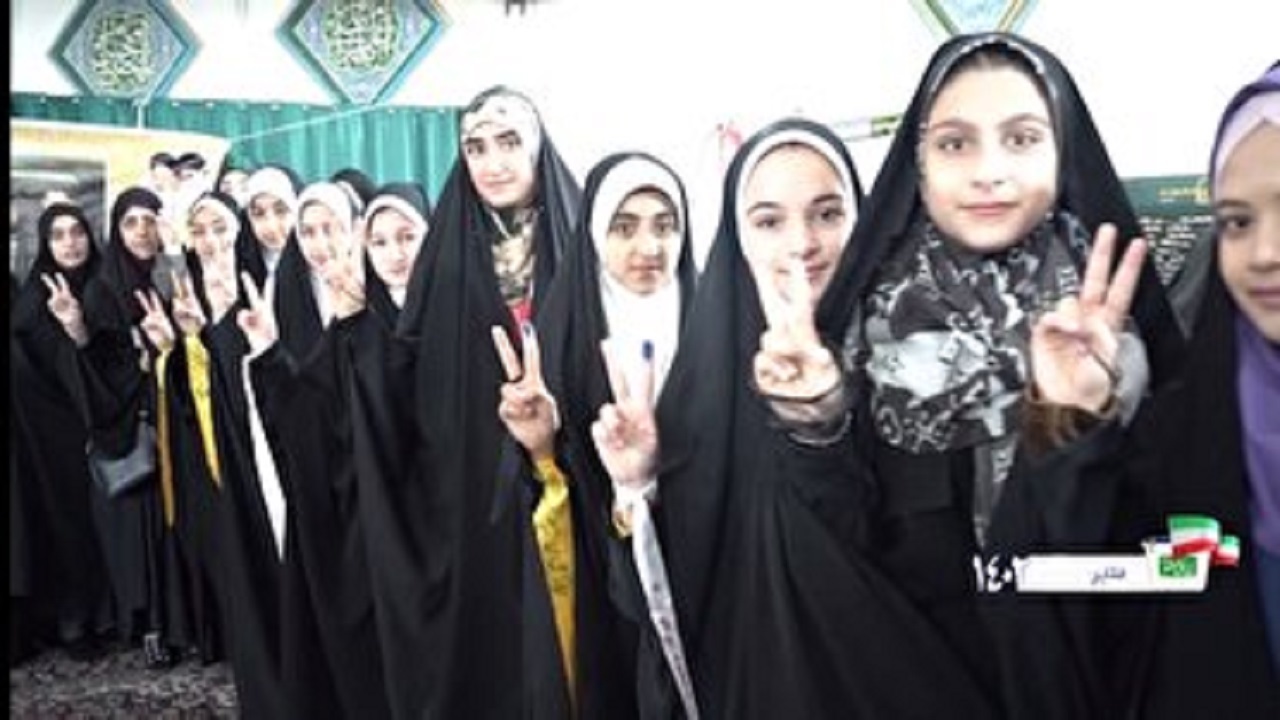 مشق عشق رأی اولی‌های ملایر در پای صندوق‌های رأی
