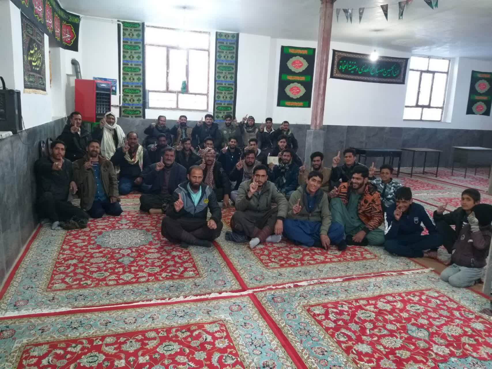 مشارکت گرم ، در روز سرد زمستانی