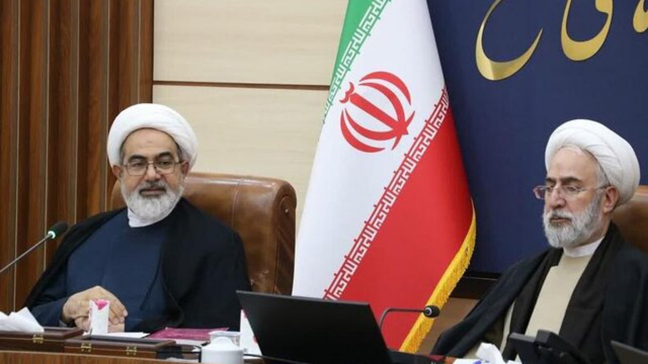 نظارت بر عملکرد نیرو‌های مسلح کار حساس و دقیقی است