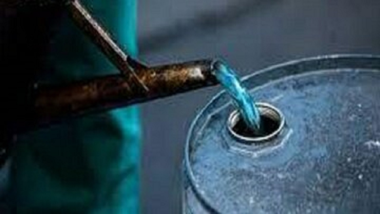 پنج میلیون لیتر نفت سفید بین عشایر خوزستان توزیع شد
