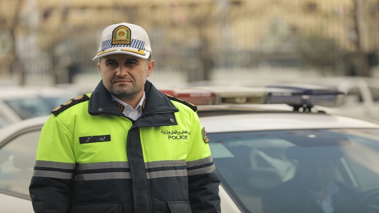 تصادف اتوبوس در بزرگراه آزادگان منجربه ترافیک شدید شد