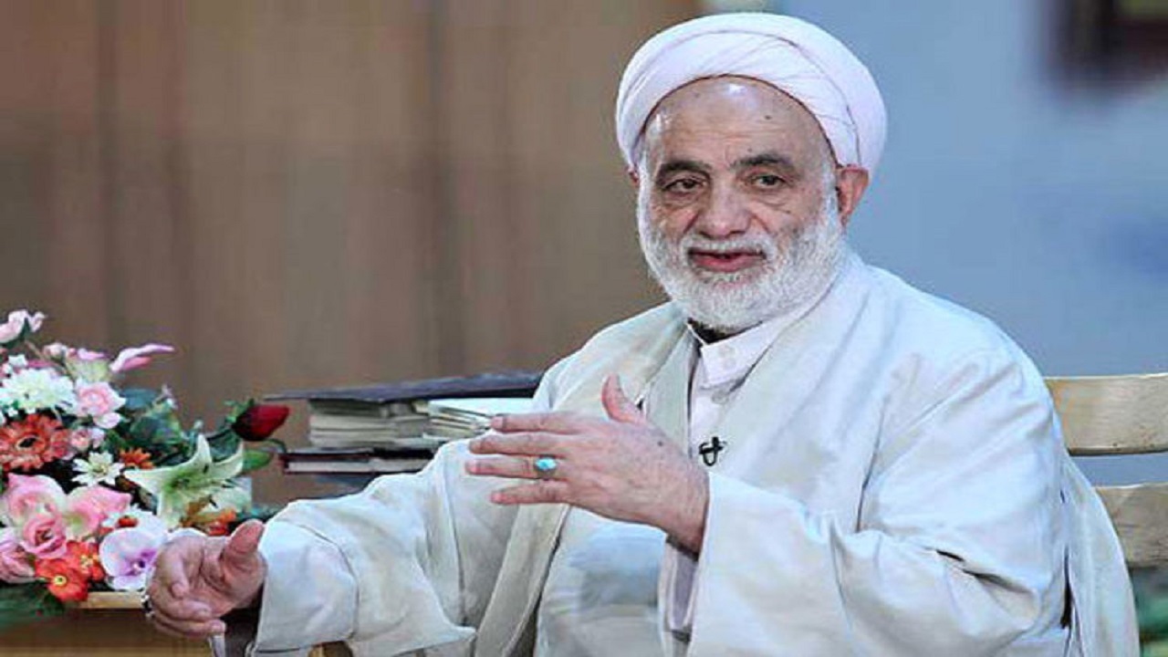 شباهت عجیب حاج آقا قرائتی با برادرش + فیلم