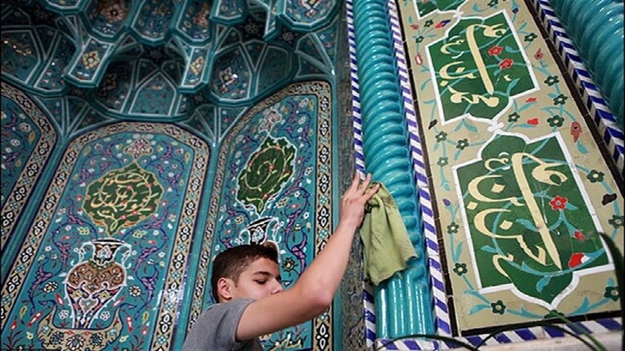 غبارروبی مساجد استان در آستانه ماه میهمانی خدا