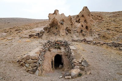 خانه زیرزمینی
