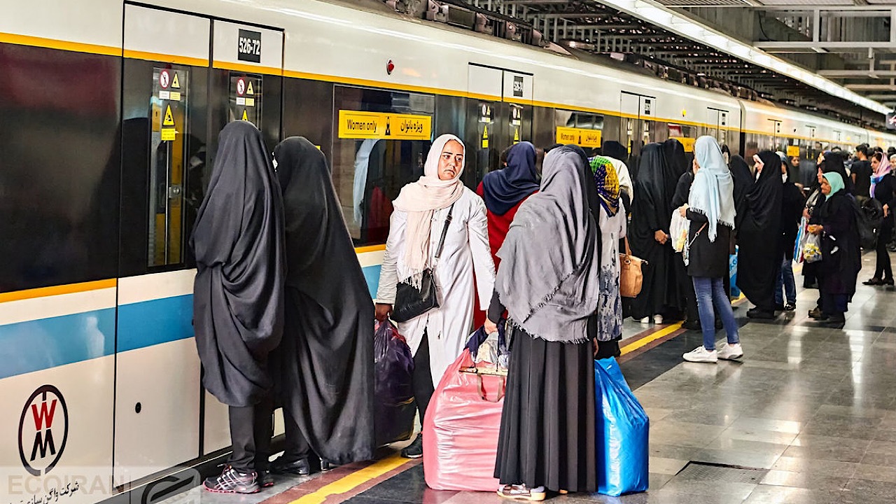 تمدید زمان فعالیت متروی تهران تا ساعت ۲۳