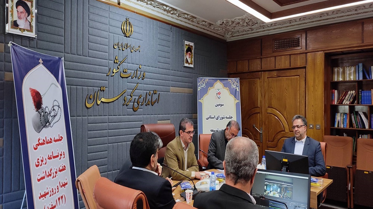سرکشی از خانواده شهدا مایه برکت است