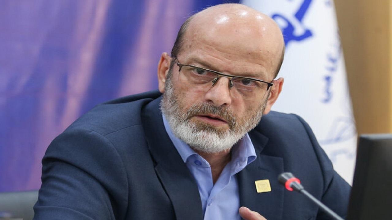 جهاد دانشگاهی نباید برای مجوز دارویی خاص یک سال بدود