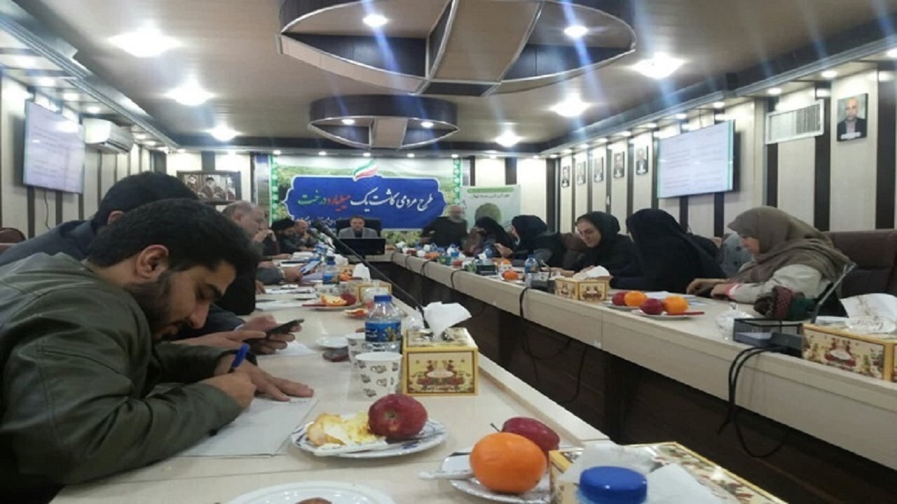 حدود ۷۰۰ هزار اصله نهال رایگان در قزوین توزیع می‌شود
