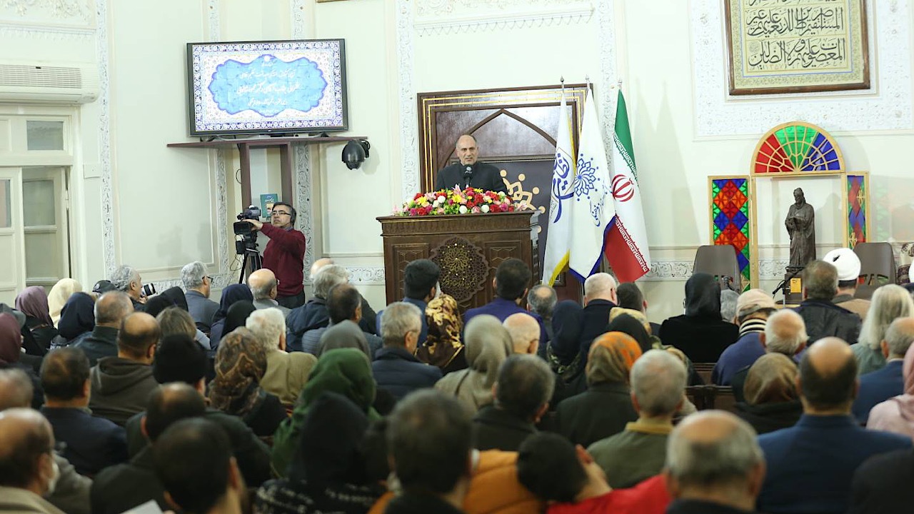 مجسمه نظامی در میدان ونک نصب می‌شود