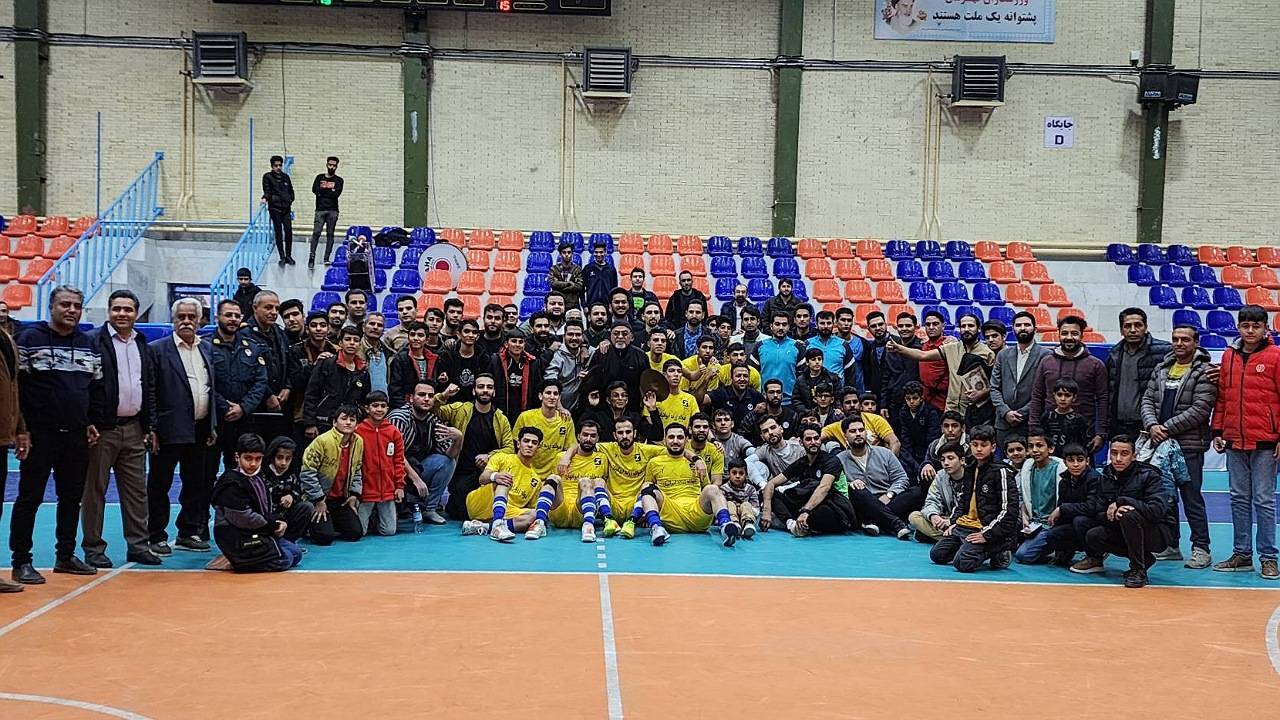 برد فوتسالیست های زرندی مقابل سفیر گفتمان تهران