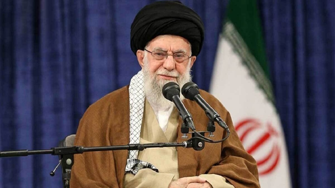 تشکر رهبر انقلاب از ملت ایران به خاطر حضور در پای صندوق‌های رای + فیلم