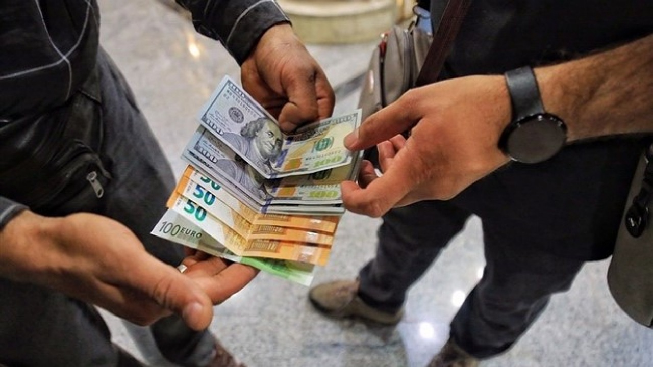 دستگیری سارق ارز از تبعه خارجی در تایباد