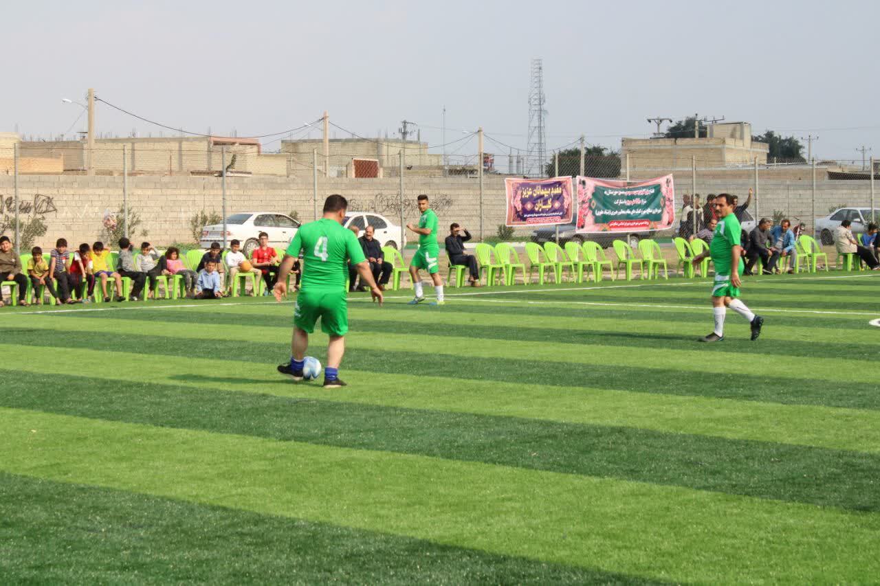 افتتاح بزرگترین چمن مصنوعی زمین فوتبال خوزستان در صالح شهر