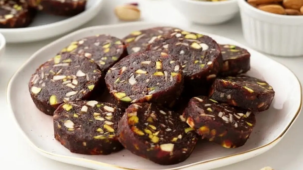 طرز تهیه دسر خرمایی ویژه ماه رمضان + فیلم