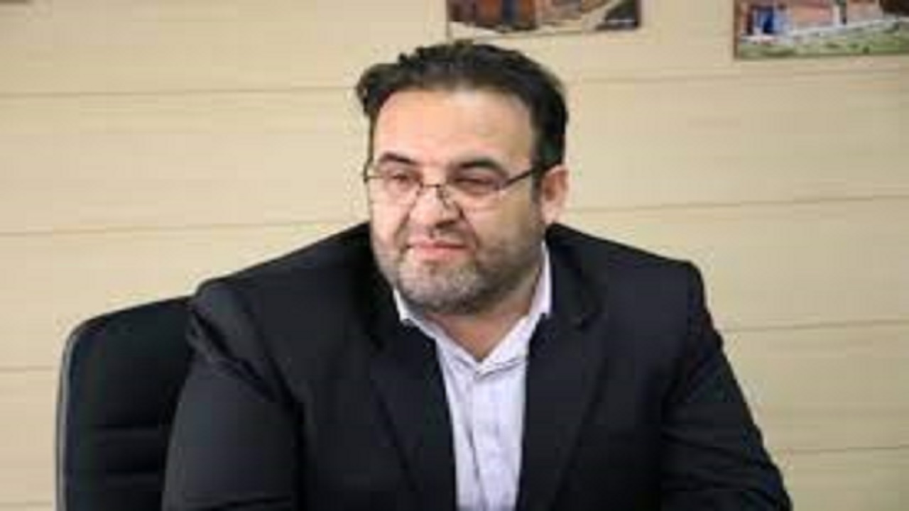 انتقاد فرماندار سراب از وضعیت بلاتکلیفی استخر‌های آبگرم معدنی اسبفروشان