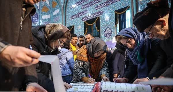 وقتی مردم همه‌جوره برای انتخابات فداکاری کردند؛ از بخشیدن مهریه تا رانندگی افتخاری