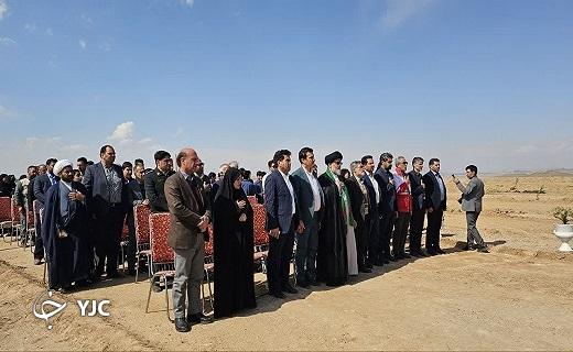 آغاز احداث نخستین نخلستان هوشمند و صنعتی در بافق آغاز احداث نخستین نخلستان هوشمند و صنعتی در بافق