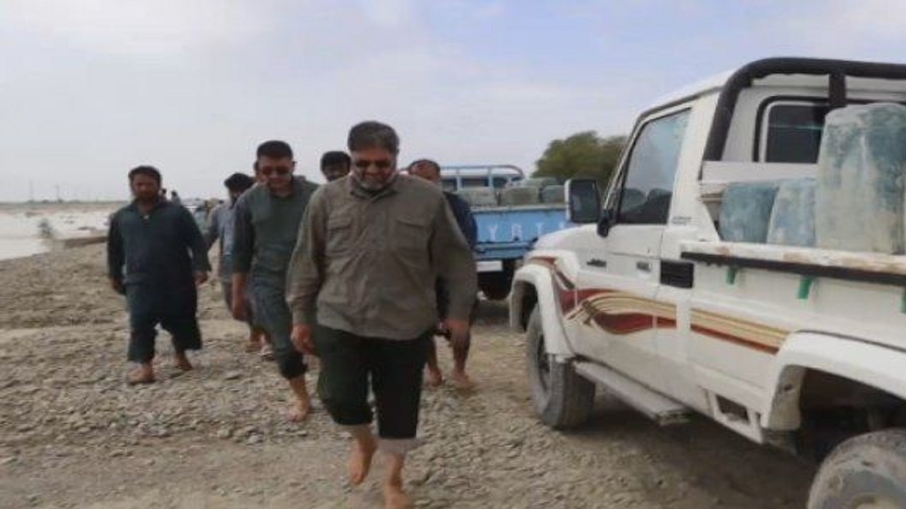 سپاه و بسیج تا پایان بحران سیل در کنار مردم هستند/ دشمنان شوق خدمت رسانی را در جنوب استان ببینند + فیلم