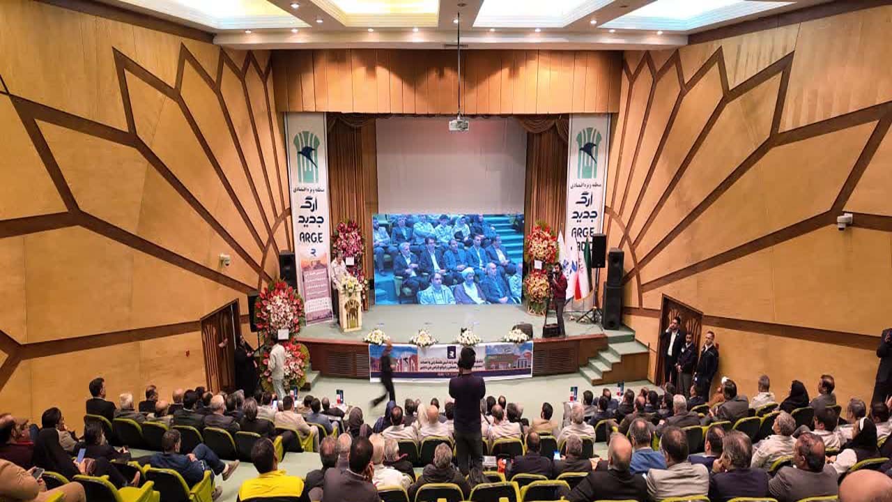 تولید خودرو در بم از مرز ۲۰۰ هزار دستگاه عبور کرد/ لزوم تولید قطعات در خودروسازی بم