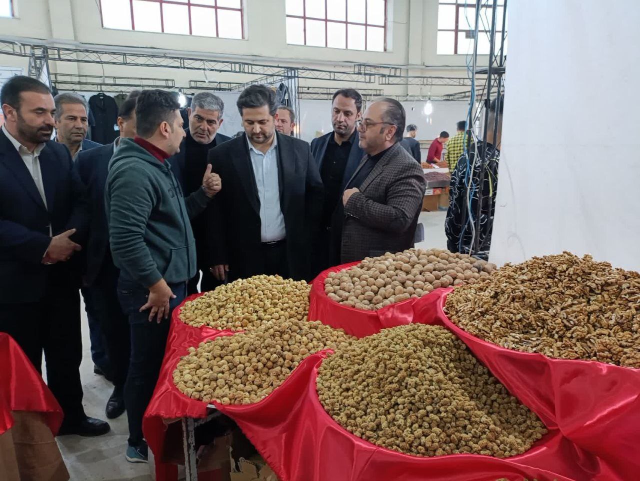 گشایش نمایشگاه بهاره و ضیافت ماه مبارک رمضان در اردبیل