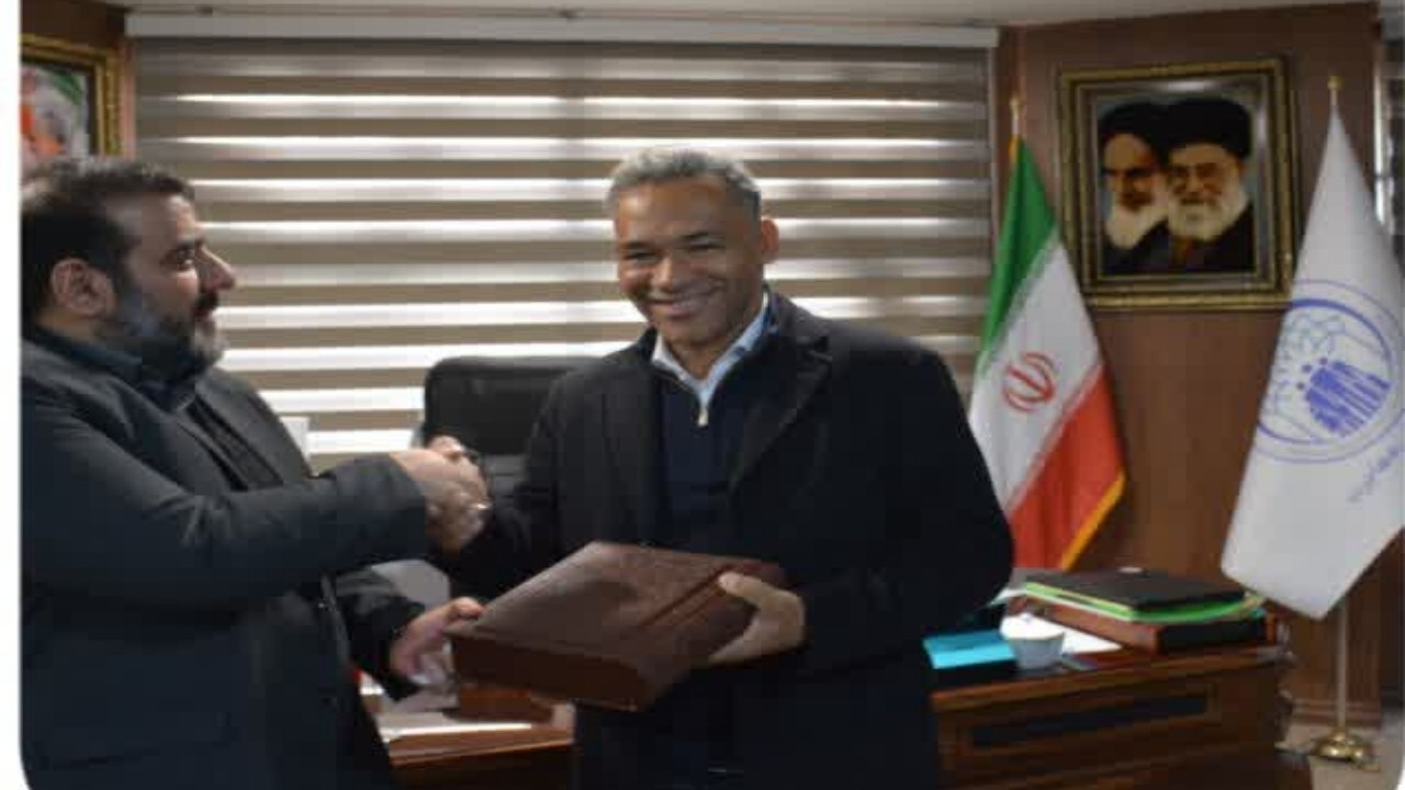 دیدار سرمربی تیم فوتبال سپاهان اصفهان و مدیر اتباع و مهاجرین خارجی استانداری اصفهان