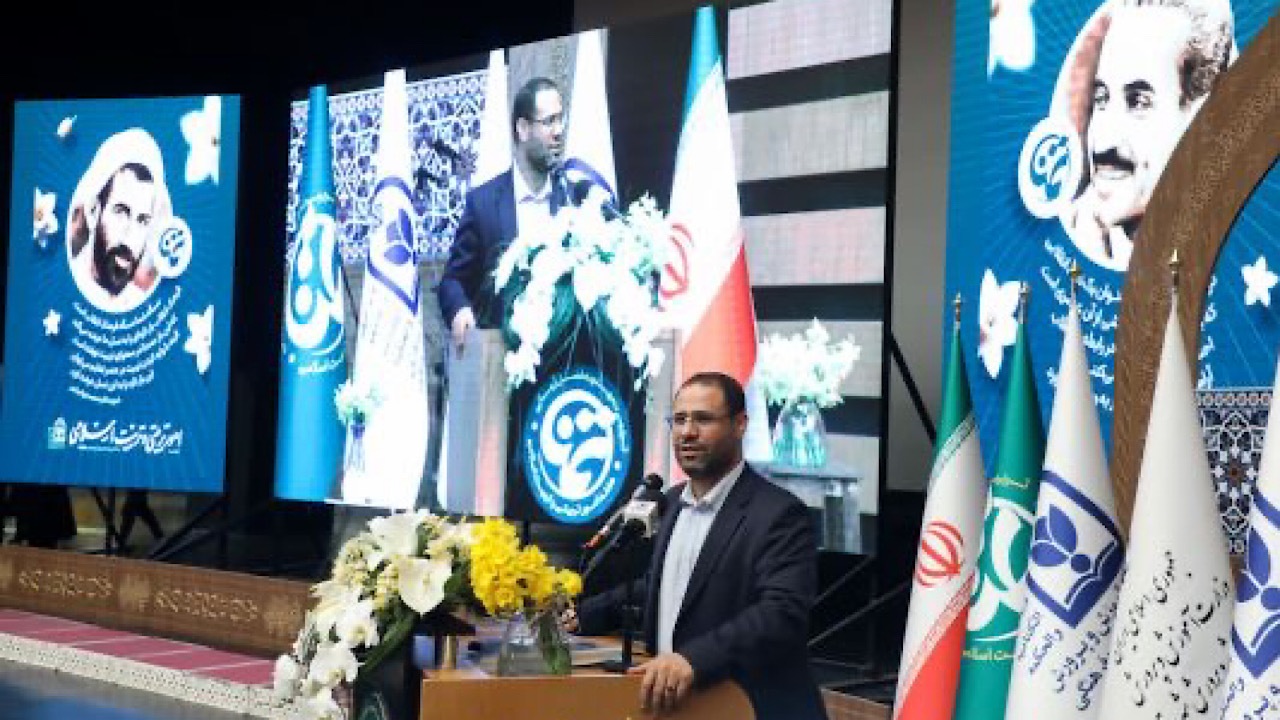 ۱۰ درصد از ظرفیت دانشگاه فرهنگیان به دانش‌آموزان نخبه فرهنگی اختصاص یافته است