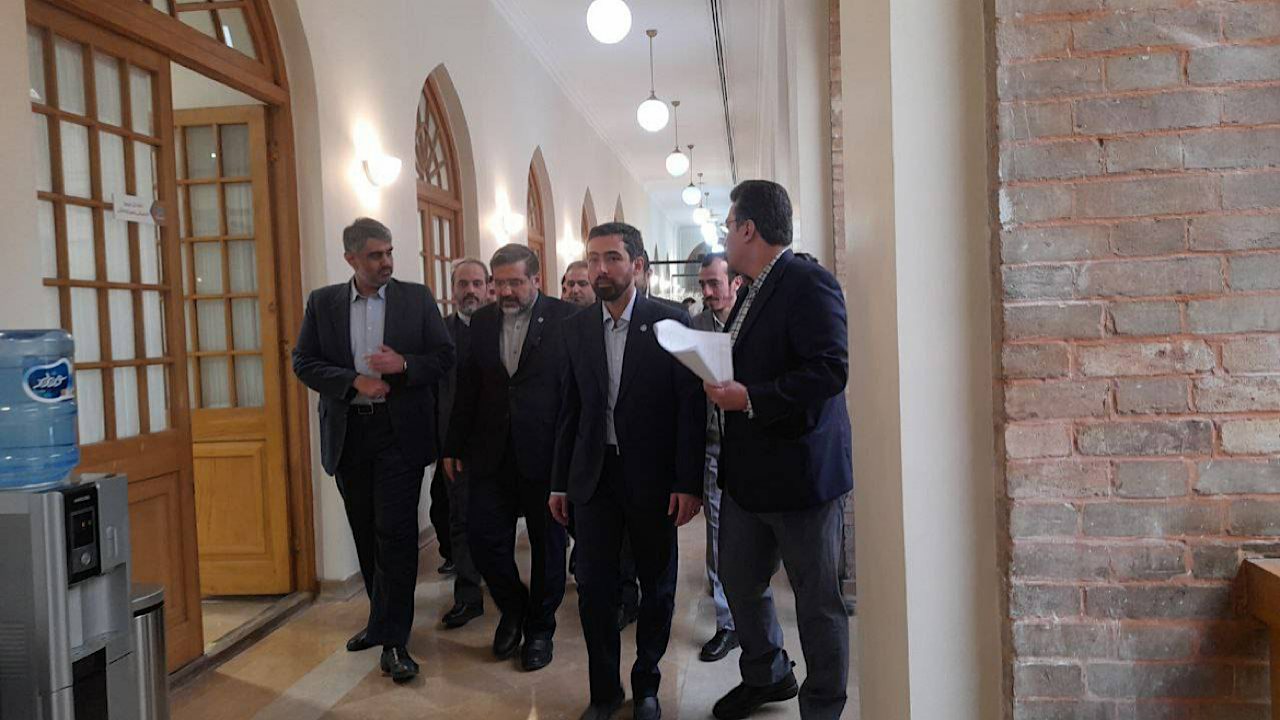 وزیر فرهنگ