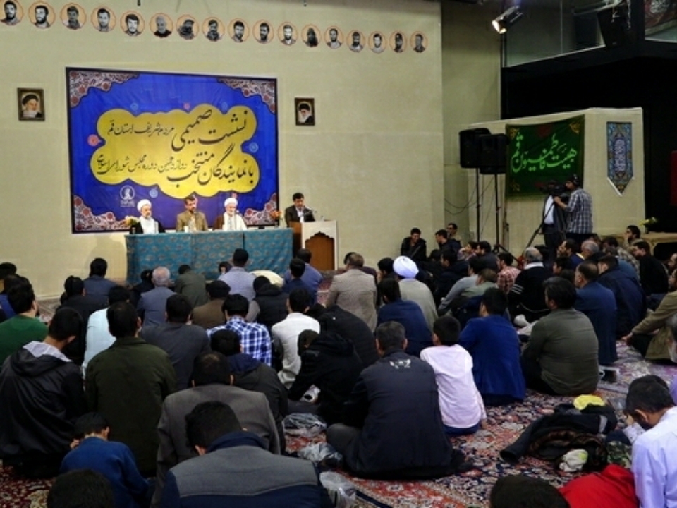 نمایندگان منتخب قم برنامه های خود را با مردم در میان گذاشتند