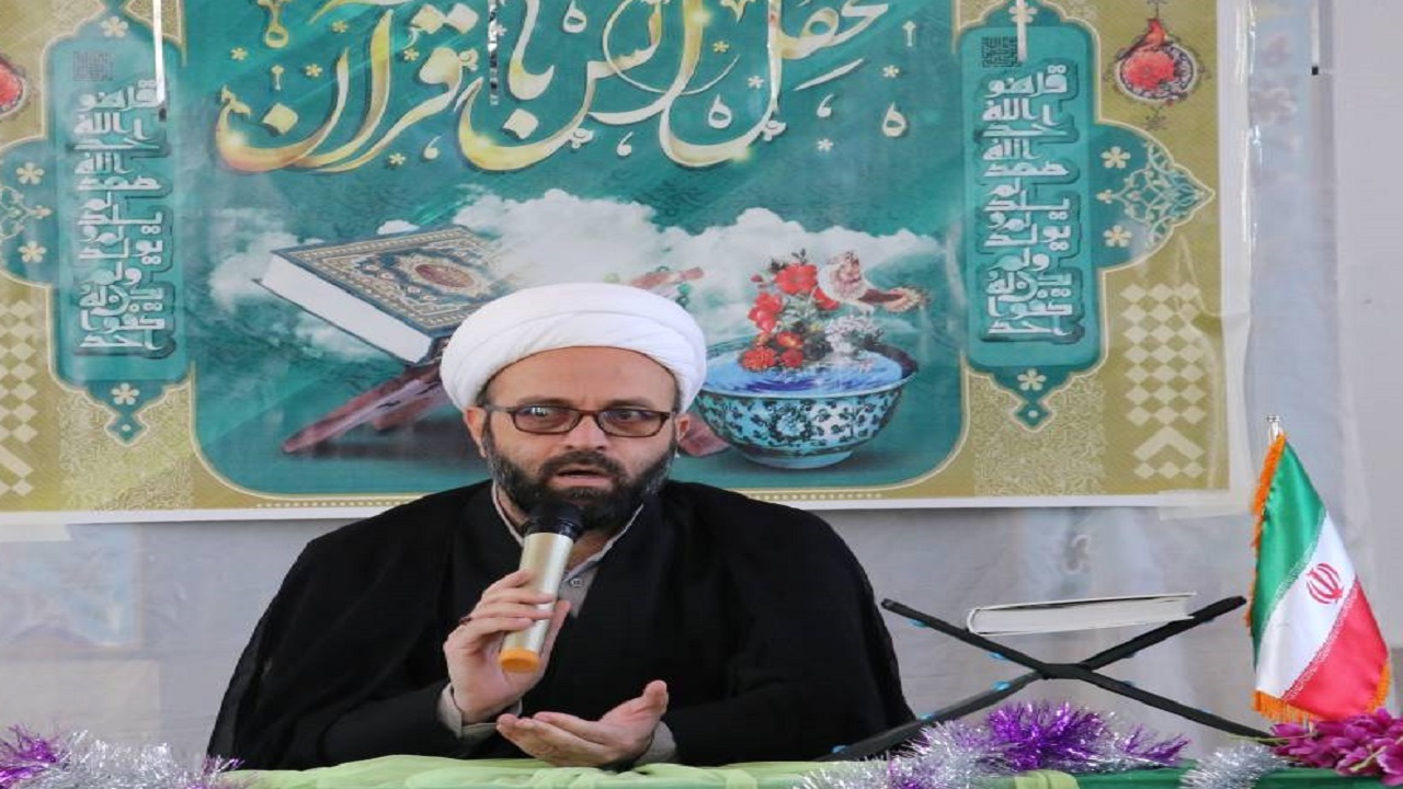 عظمت انقلاب اسلامی نشات گرفته از قرآن کریم است