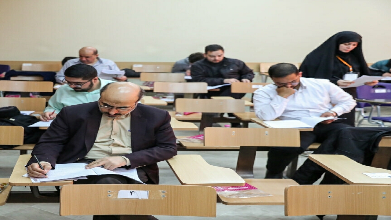 شرکت بیش از ۱۷۰۰ داوطلب قزوینی در آزمون وکالت