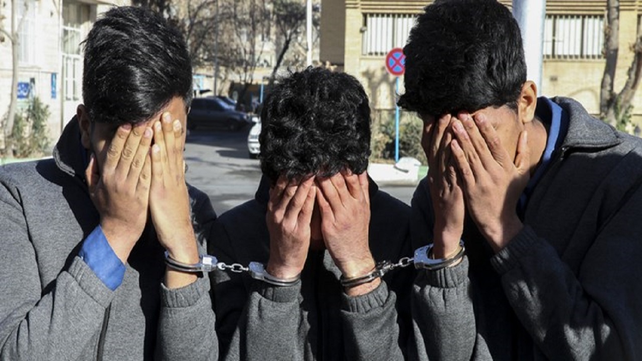 ۱۰۰ فقره سرقت با خودروی پدر؛ سارق دستگیر شد