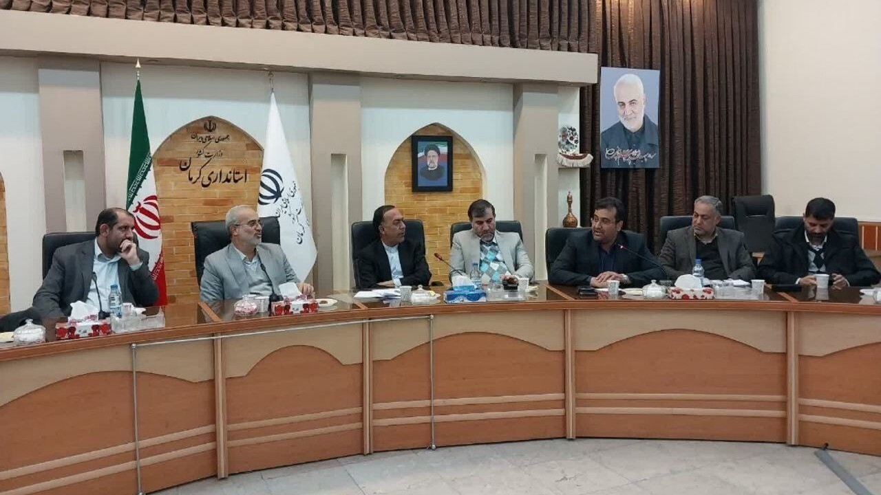 ساماندهی اتباع محور نشست استاندار و مدیرکل اتباع کرمان