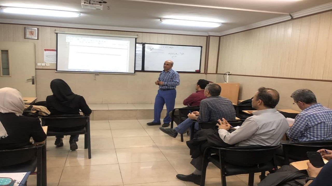 ۶۰۰۰ مهندس برای تمدید پروانه اشتغال به کار در جهاد دانشگاهی تهران آموزش دیدند