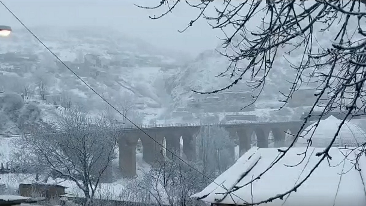 طبیعت زمستانی بهمن ماه روستای شورآب سوادکوه در یک نگاه
