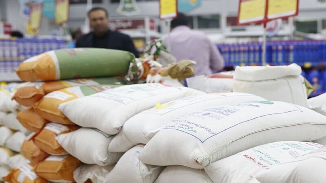کرمانی ها نگران کالاهای اساسی شب عید نباشند